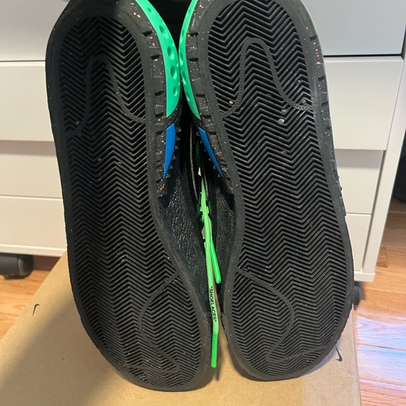 Nike Off-White Blazers (low) size 12 - Picture 5 of 5